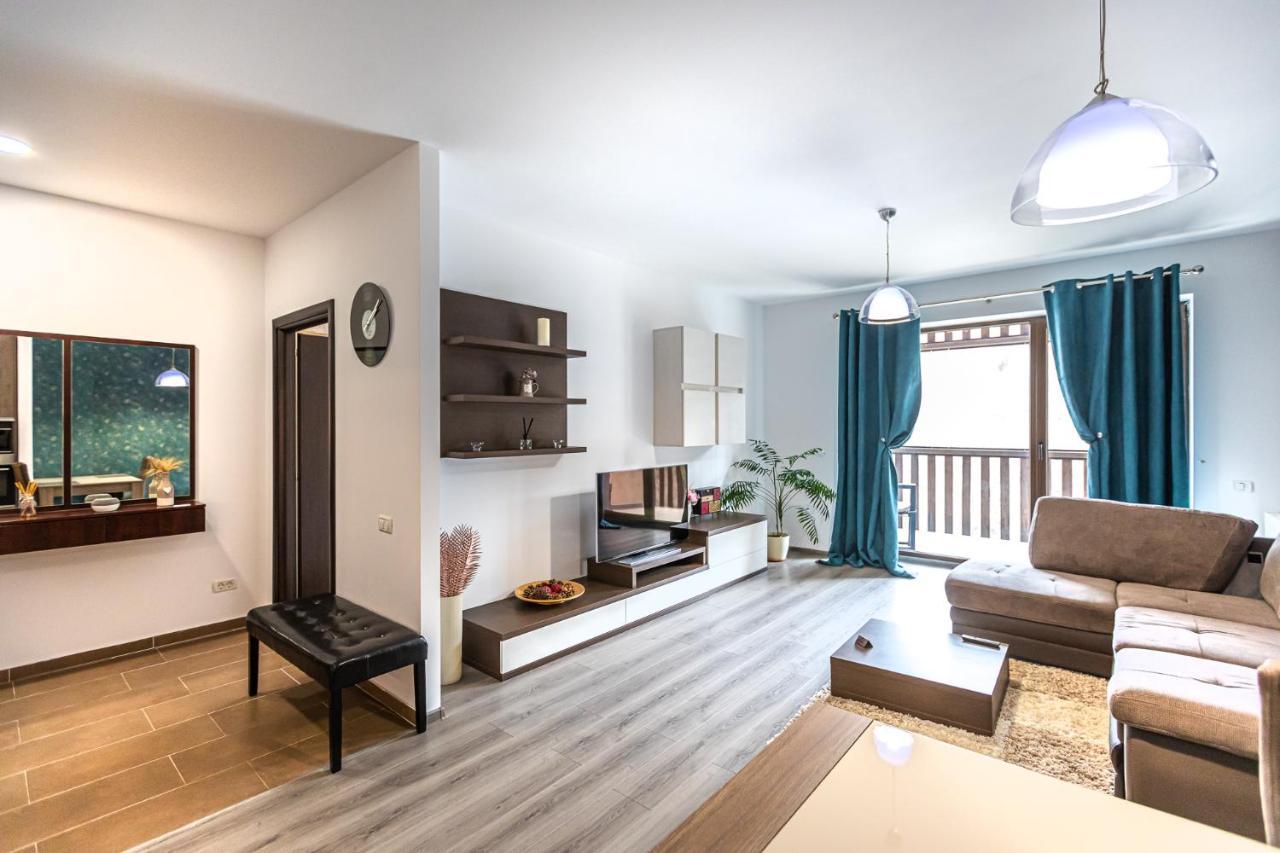 Tampa Gardens Apartments - Adults Only براشوف المظهر الخارجي الصورة